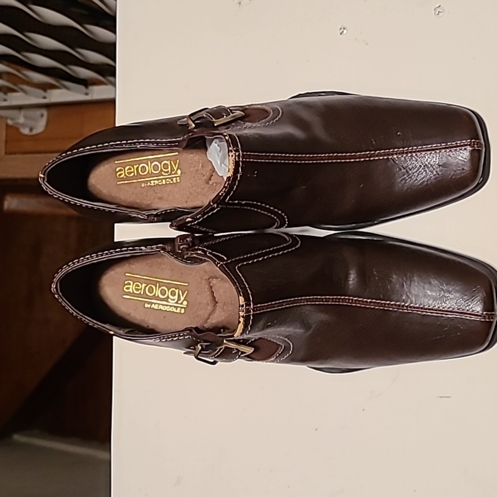 Womens shoes